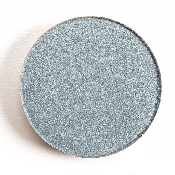 ABH Single Eye Shadow in “Icy” - Picture 1 of 3